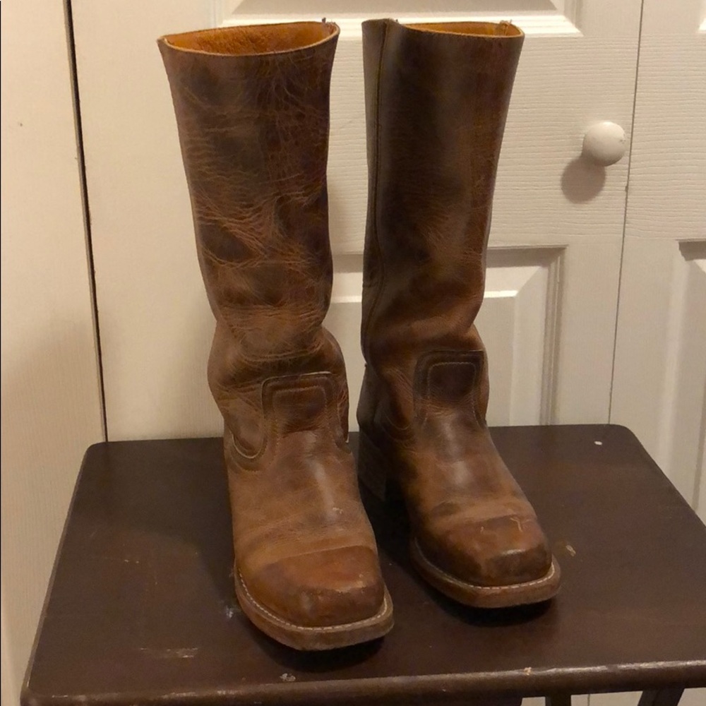 Frye Campus 14L 7.5